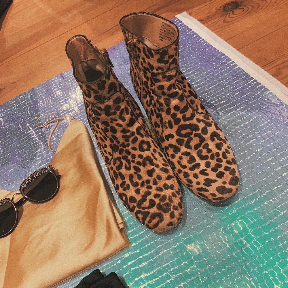 Steve Madden | Leopard Print Booties w Block Heels